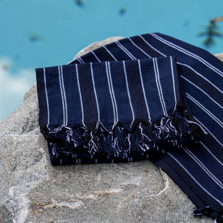 Marineblå tyrkisk håndklæde for engroshandel hos Darling Spring