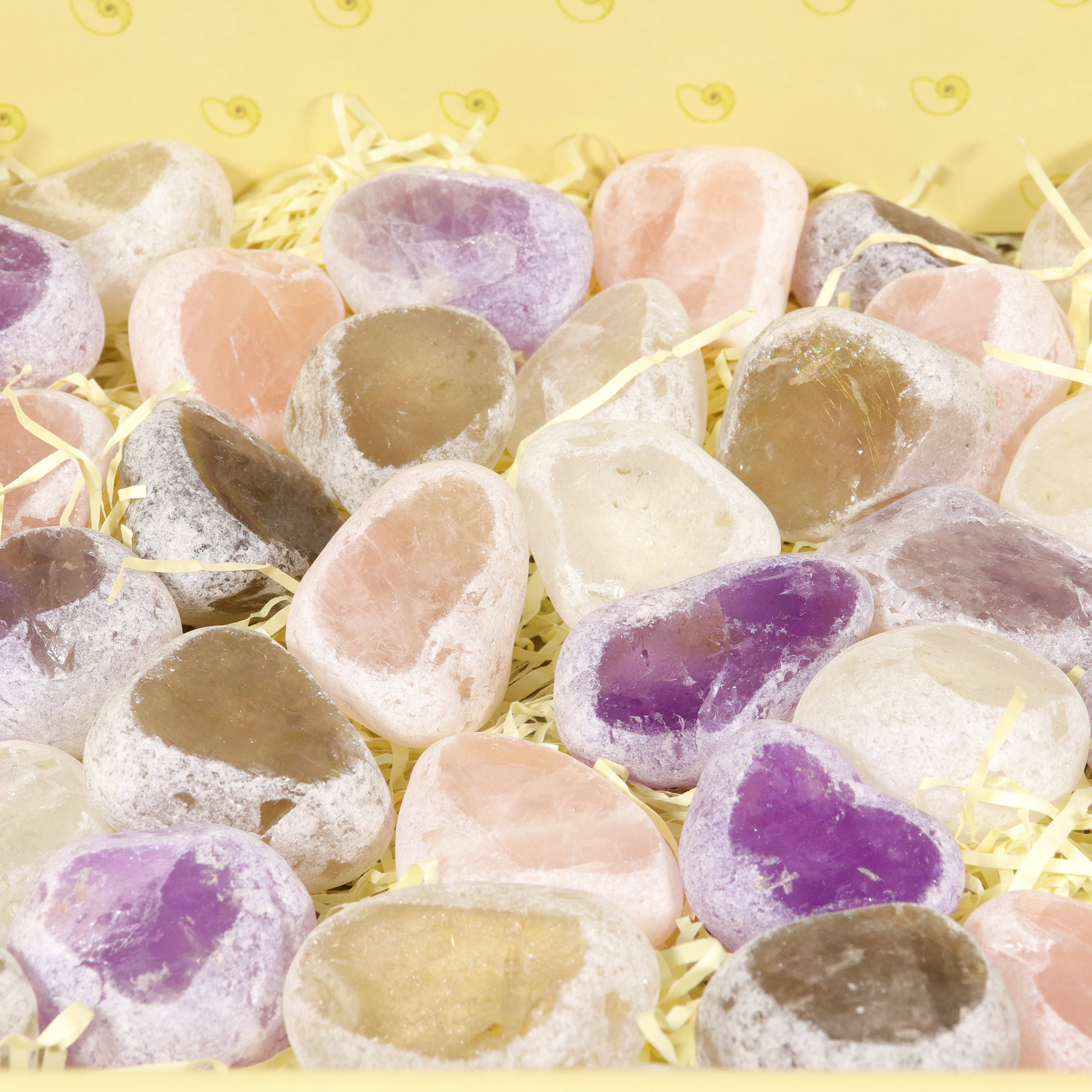 Natures Artifacts Inc – wholesale Andlig sten/kristall – Display med drak ägg [40 stycken]1