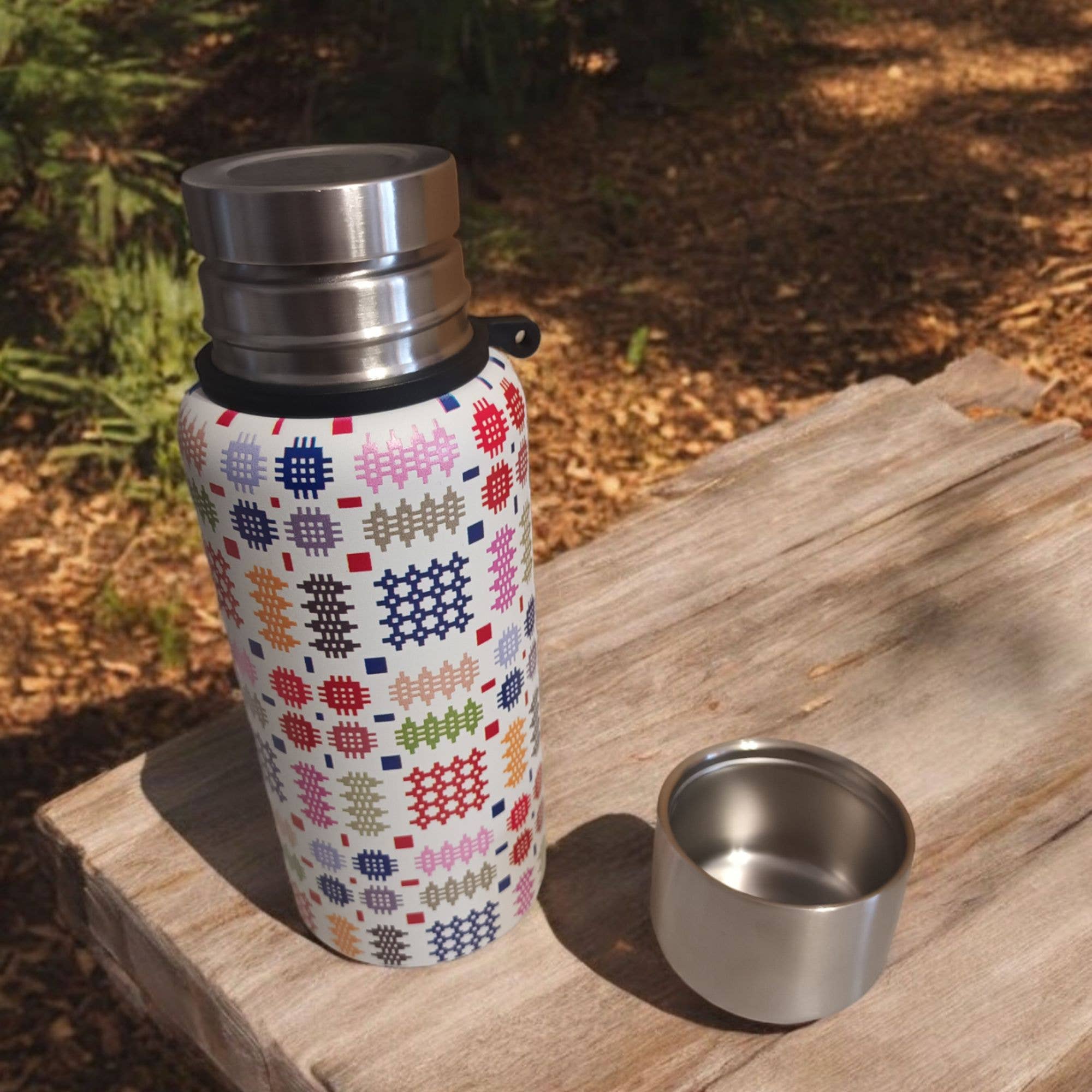 Moose & Co - Wholesale Water Bottle - Multi coloured Tapestry design Insulated  bottles  0