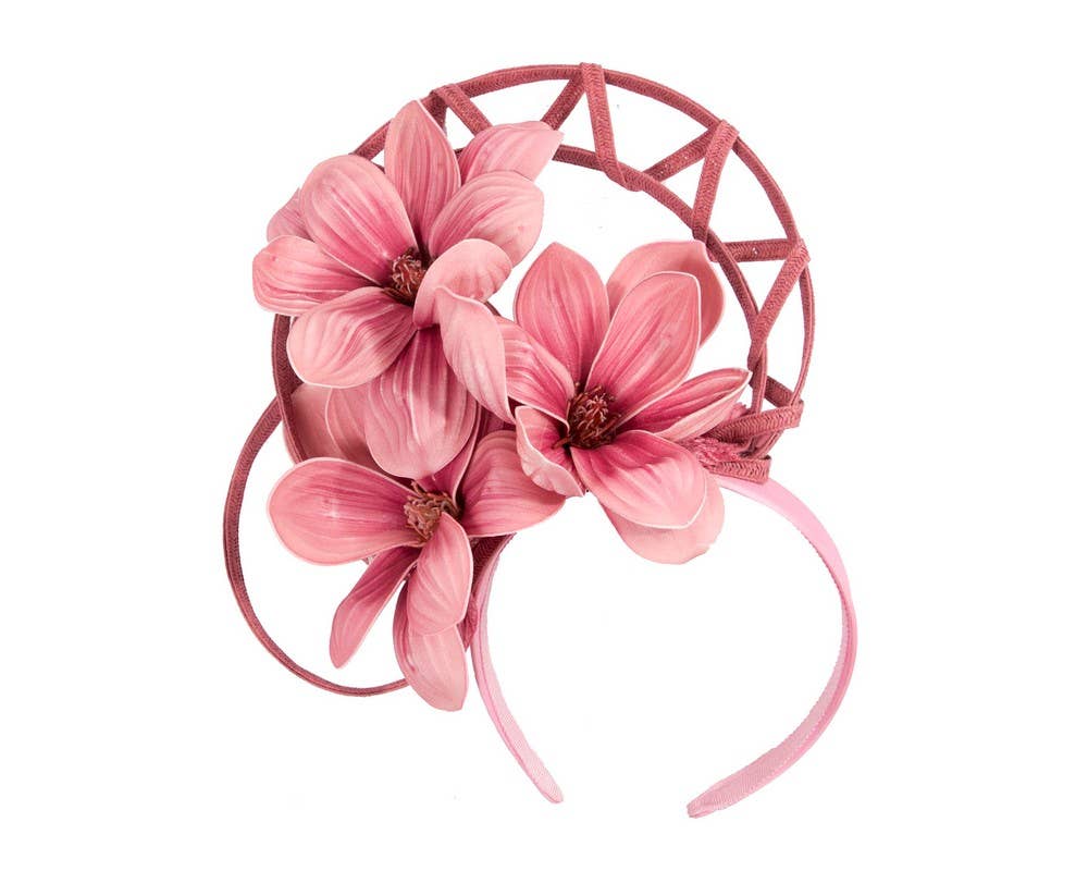 Max Alexander by Cupids Millinery Melbourne – wholesale Fascinator-hatt - Dam – Unikt blommafascinator pannband13