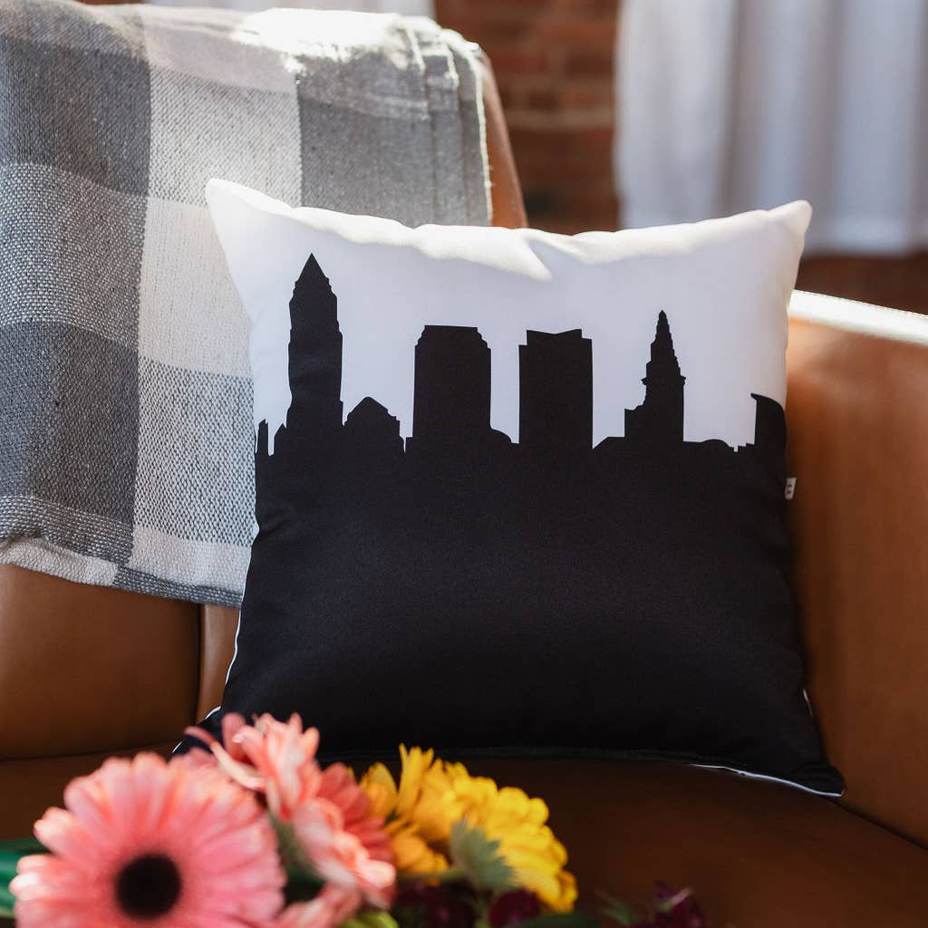 Anne Cate - Wholesale Throw/Decorative Pillow - Atlanta GA Skyline Large Throw Pillow3