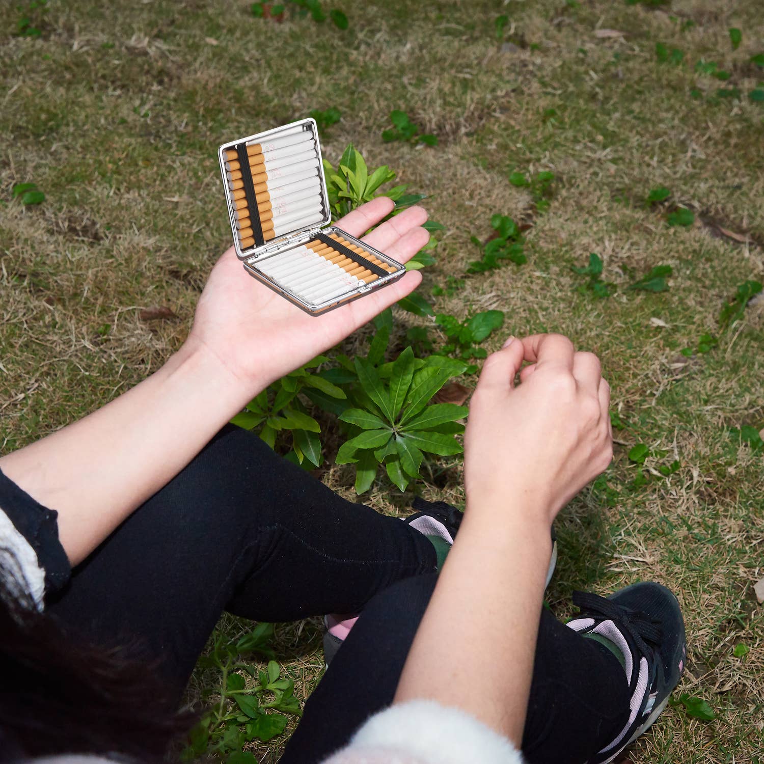 Champ by Polyflame - Wholesale Cigarette Case - Skulls & Flowers Cigarette Case9