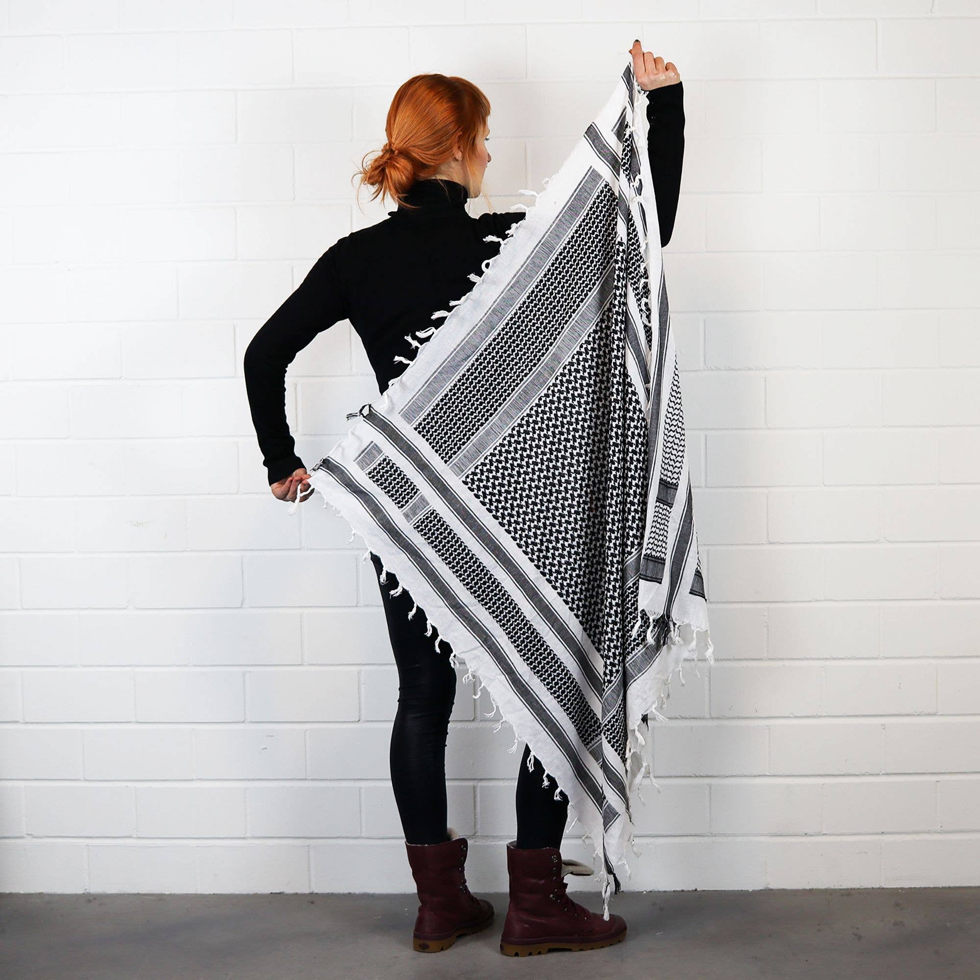 Tribal Trade GmbH - Vente Écharpe – unisexe - Tissu Palituch Desert blanc - noir - Kufiya PLO8