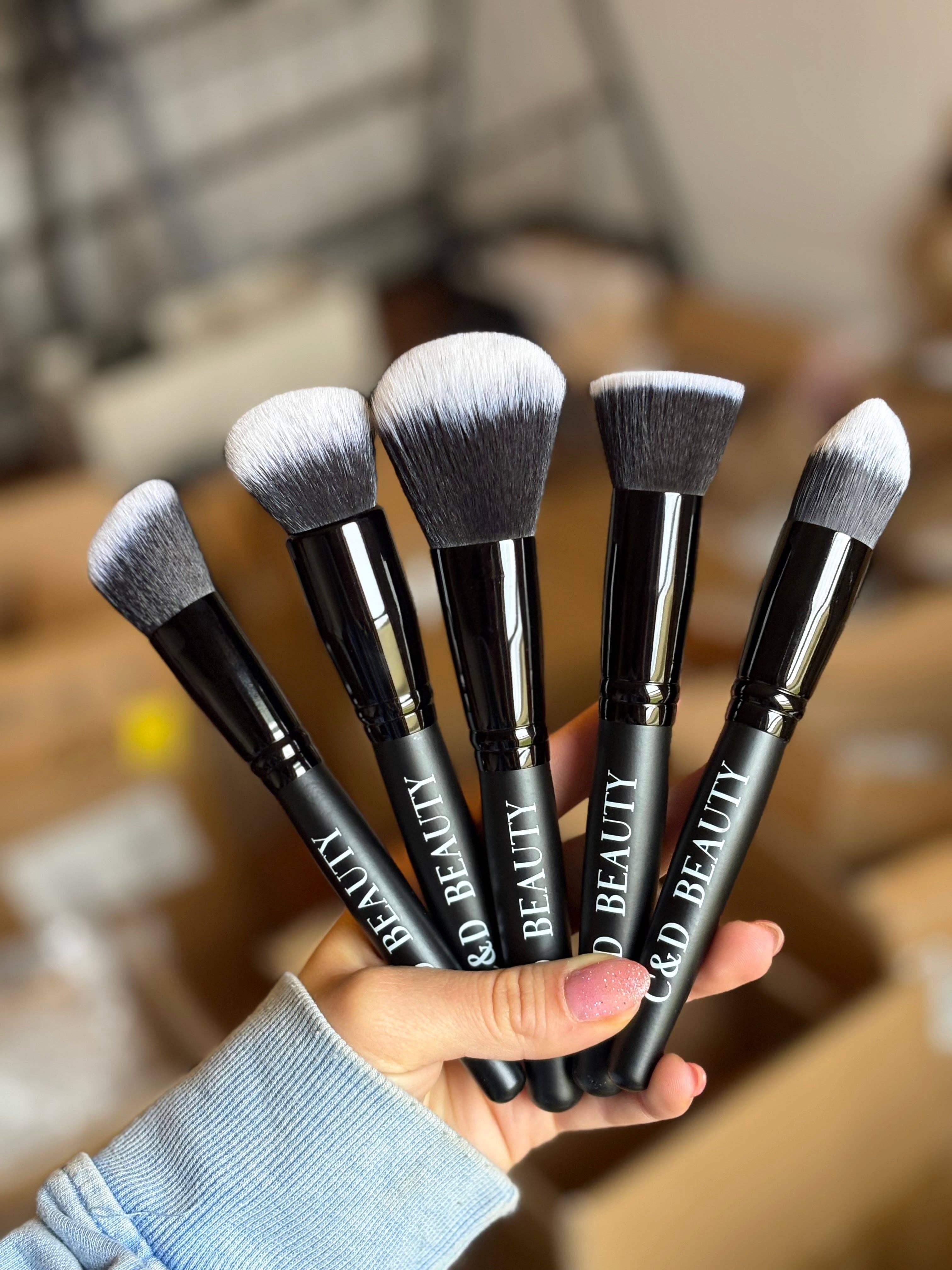 C & D Beauty LLC. - Wholesale Makeup Brush Set - Makeup Brush Set15