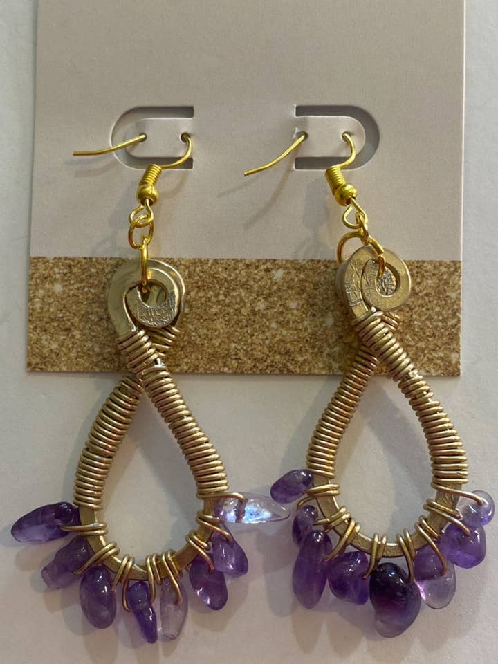 Boucles d'oreilles ornées de pierres semi-précieuses Raindrop - Champagne pour la vente par Angela Catirina Jones