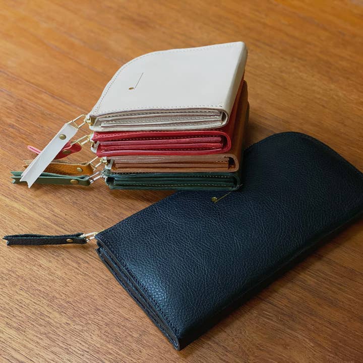 1.61 Soft Goods - Wholesale Wallet - Women's - Ruff Zipper Wallet - Rectangle Size1