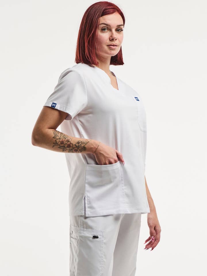 AELIN - Wholesale Healthcare Uniform - Women's - EMMA Jogger - Tenue médicale - Femme - Blanc3
