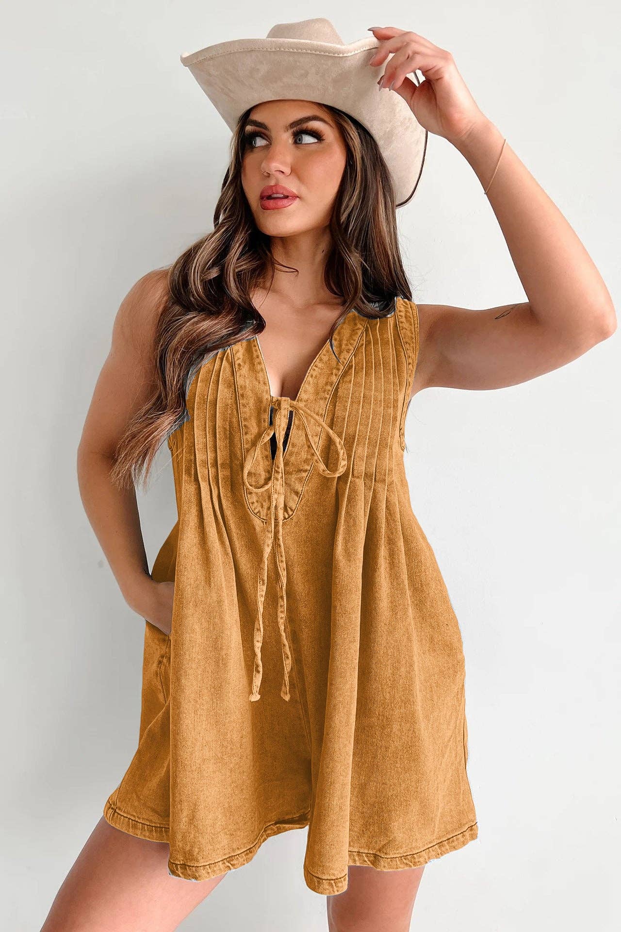 Sweetkama - Wholesale Romper - Women's - Ladies Tie Front V-Neck Sleeveless Denim Romper 902539