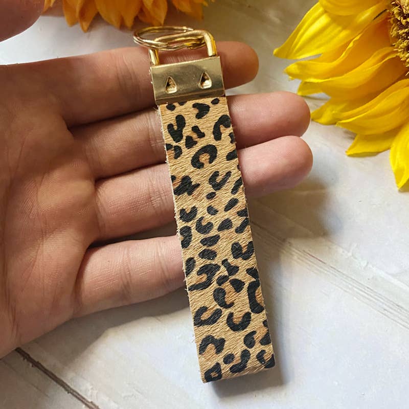 MKS America - Wholesale Keychain - Women's - Retro Leopard Cow Print Keychain1