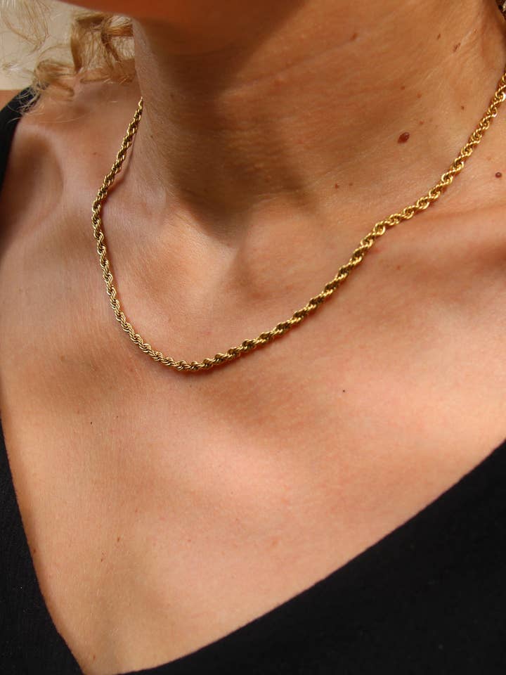 Singapore Chain Stainless Steel 18k PVD Gold-Plated – 45 cm Women for wholesale by Positiva Jewelry