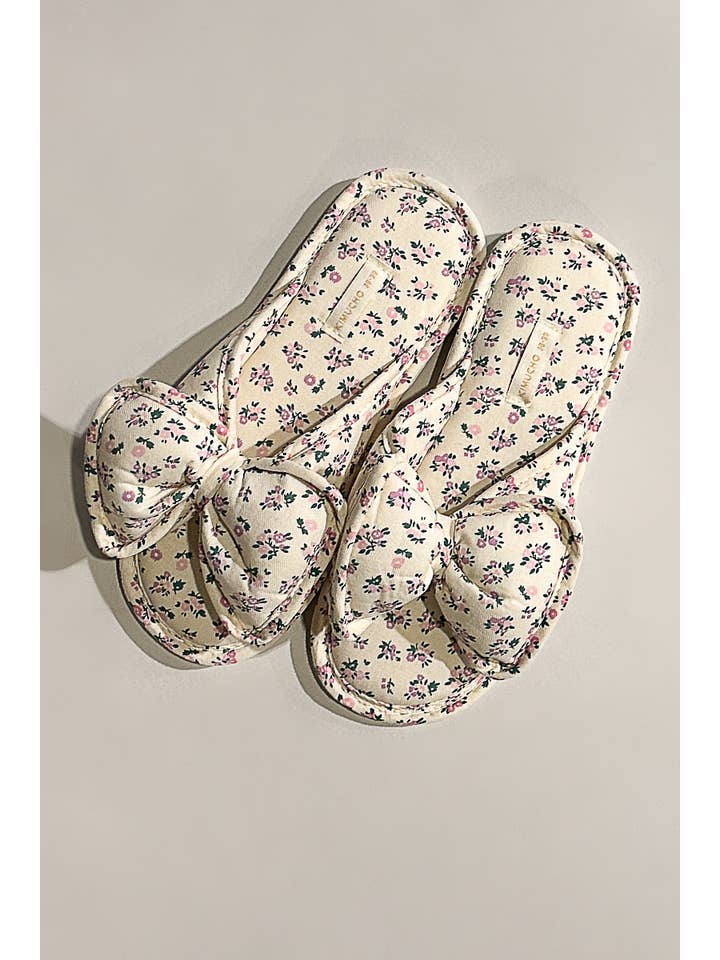 Pol Clothing - Wholesale Slippers - Women's - Floral patterns cozy indoor slippers