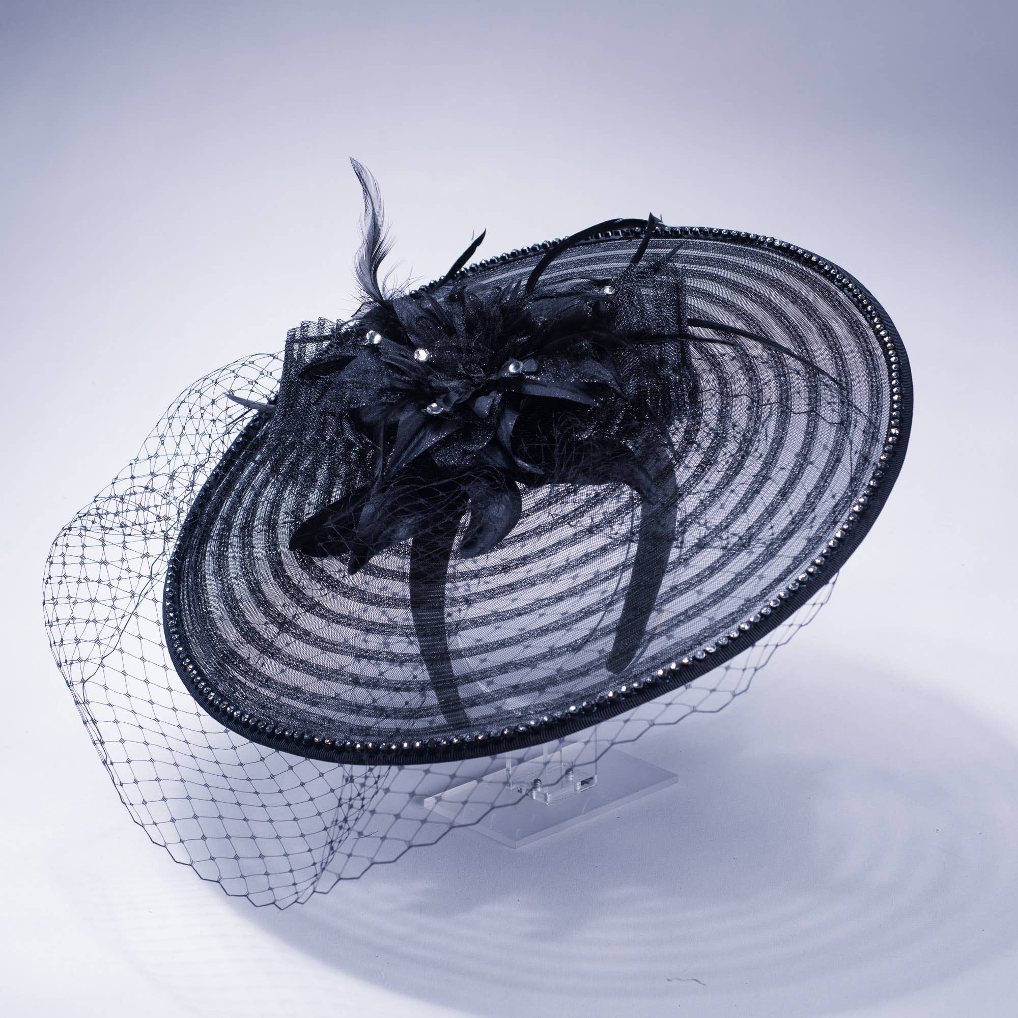 KaKyCo - Vendita all'ingrosso Fascinator - Donna - Fascinator in crinolina con velo/crinolina/piuma | AJ675H9