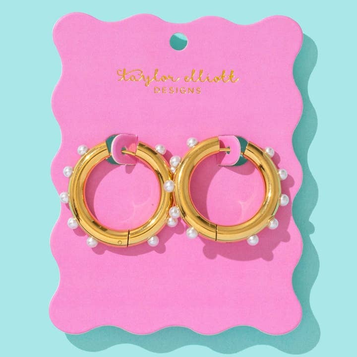 Pendientes Huggie - Aros Chapados en Oro con Perlas - Lola para venta al por mayor de Taylor Elliott Designs