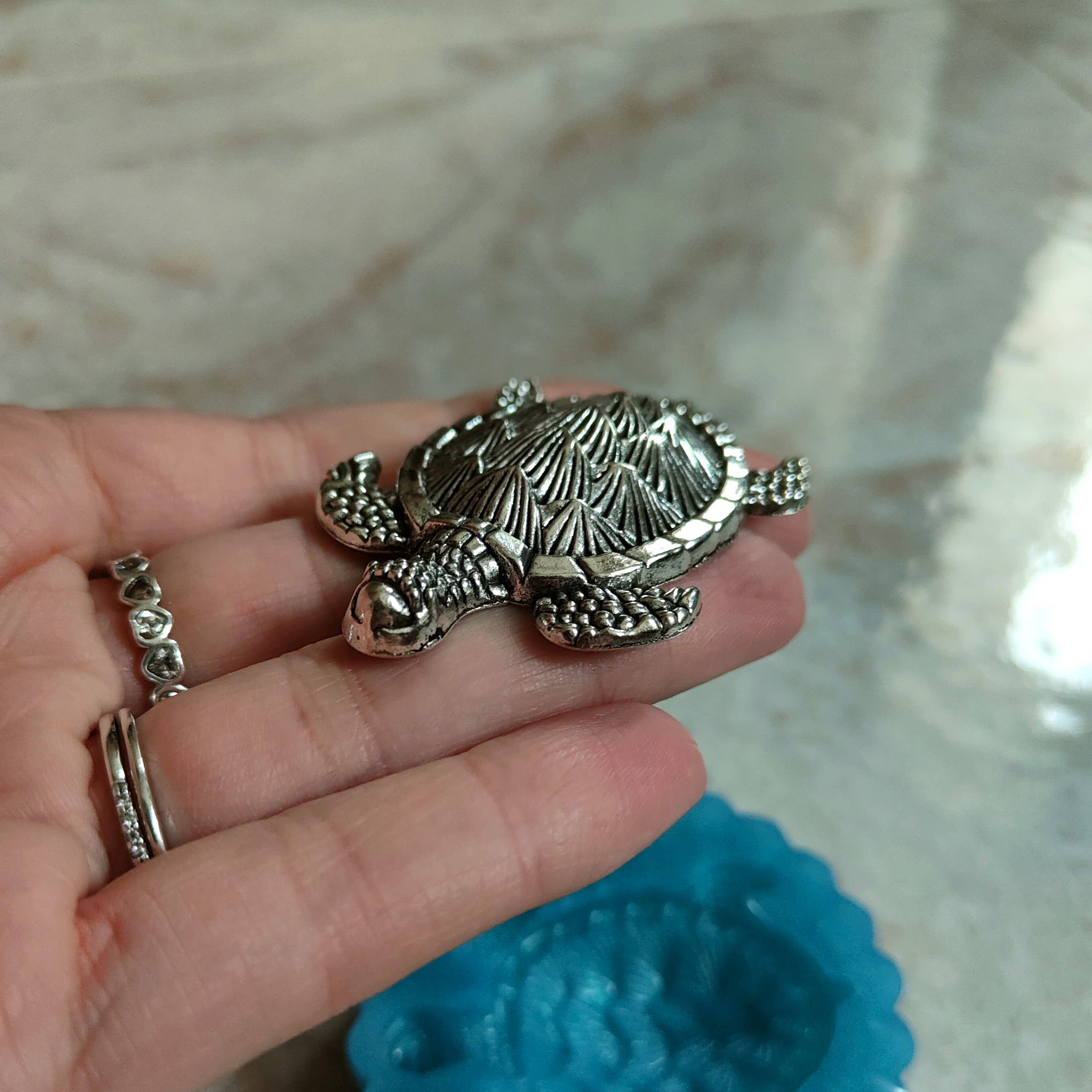 Serena Creazione di Serena Stampone - Wholesale DIY Craft Kit - Turtle mold 6x4cm in silicone for resin, plaster, and wax4