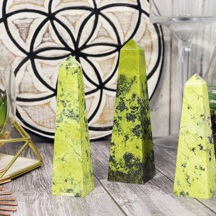 Natures Artifacts Inc - Wholesale Spiritual Stone/Crystal - Beautiful Serpentine Towers6