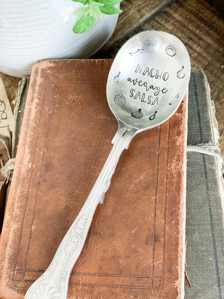 Colher Estampada Nacho Média Salsa Vintage por atacado de The Sassy Barn
