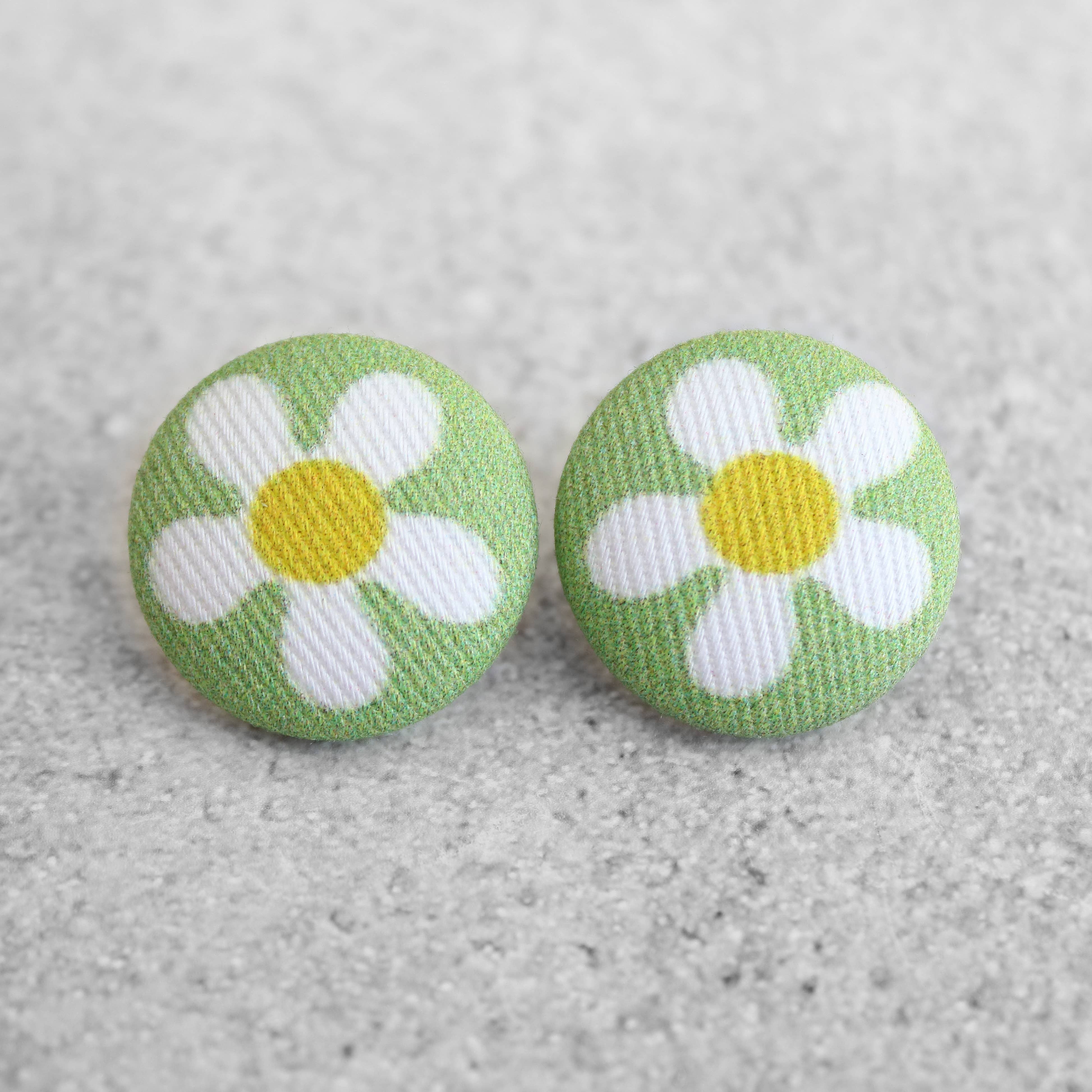 Rachel O's - Wholesale Stud/Post Earrings - Bold 7/8 Inch Spring Daisies Fabric Button Earrings0