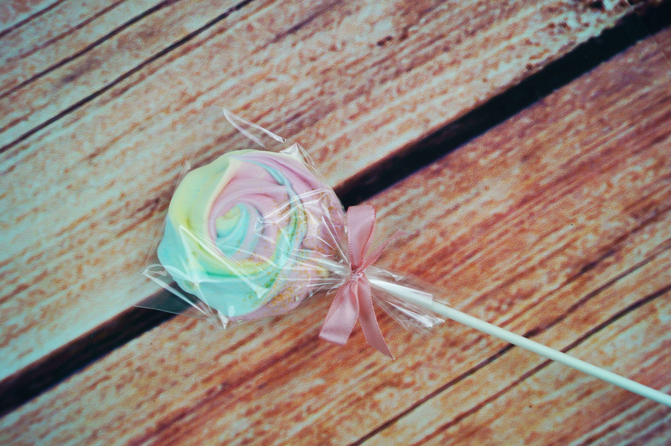 Ma Meringue - Wholesale Lollipop - Multicolor Meringue Pops 🍭 🌈2