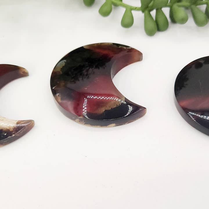 Meraki Gemstones - Wholesale Spiritual Stone/Crystal - Amber Moon Shape (Approximately 50mm) 100% Natural Amber3