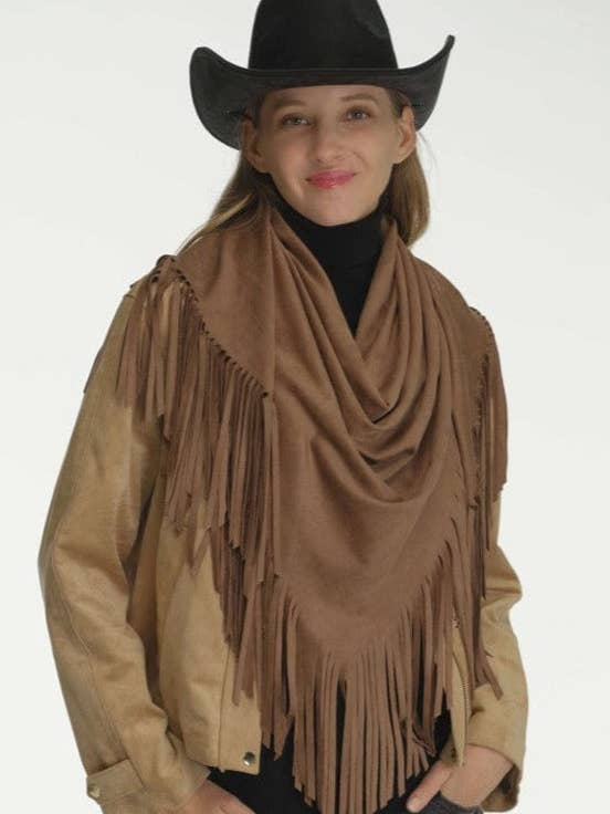 SFC0134 Écharpe Triangle à Franges en Faux Daim pour la vente par MiMi Wholesale