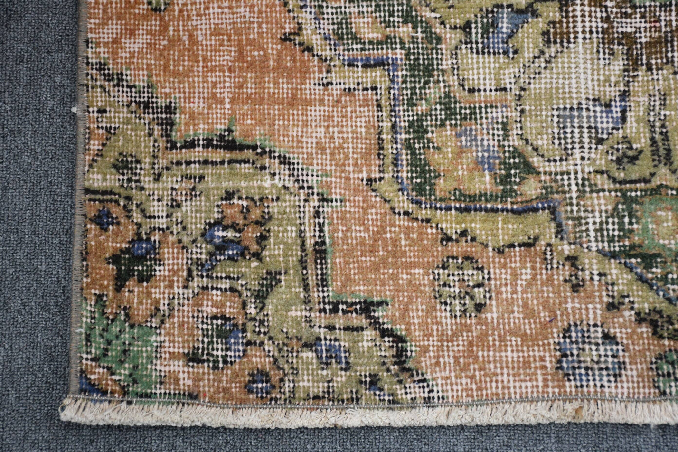 The Loom Wholesale – wholesale Rug pad – Vintage Beige & Green Wool Rug - Handmade Classic Design8