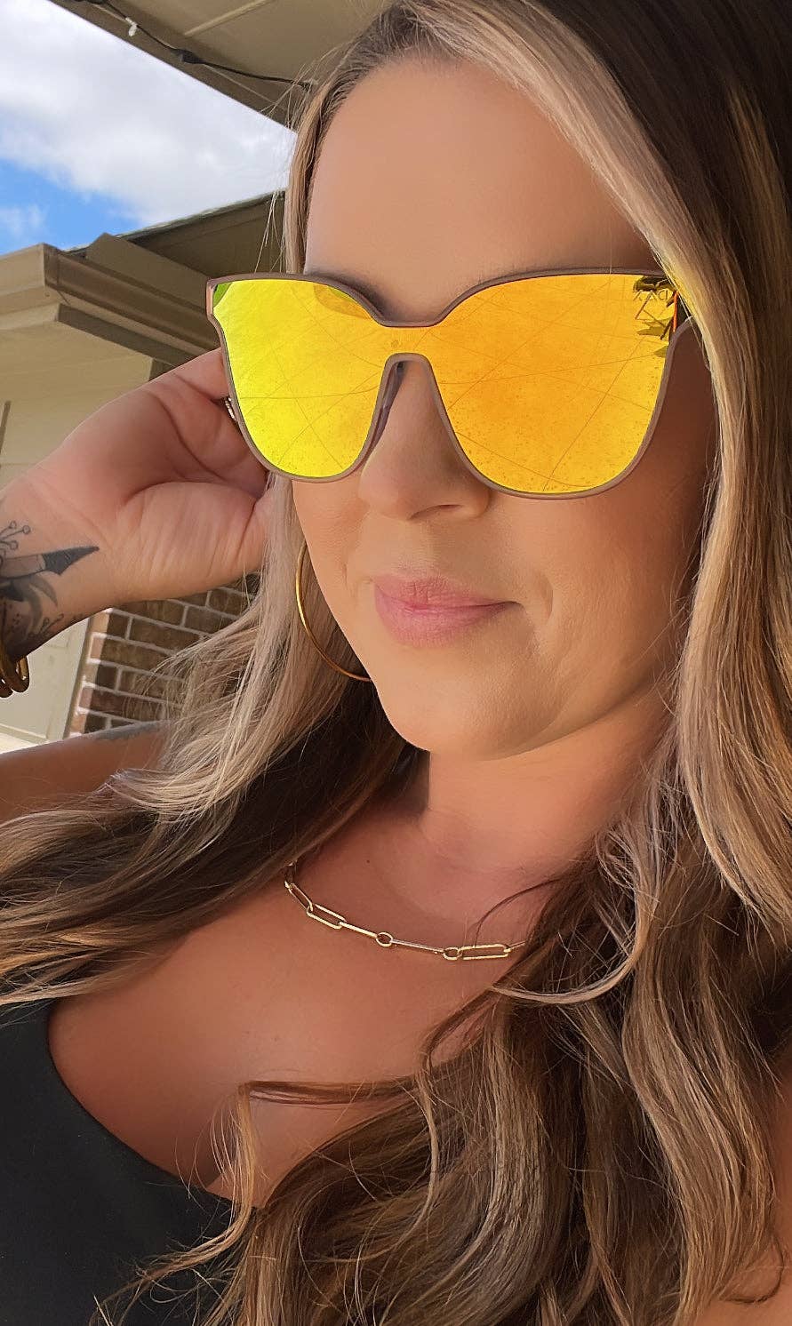 DAX Eyewear - Wholesale Sunglasses - Women's - Women’s Flared Sunglasses – Large Frame – Summer Line5