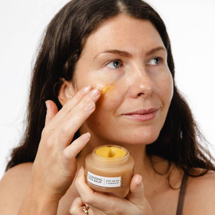 UpCircle Beauty UK – wholesale Make-up remover – Natural Cleansing Balm Makeup Remover with Oat + Vitamin E3