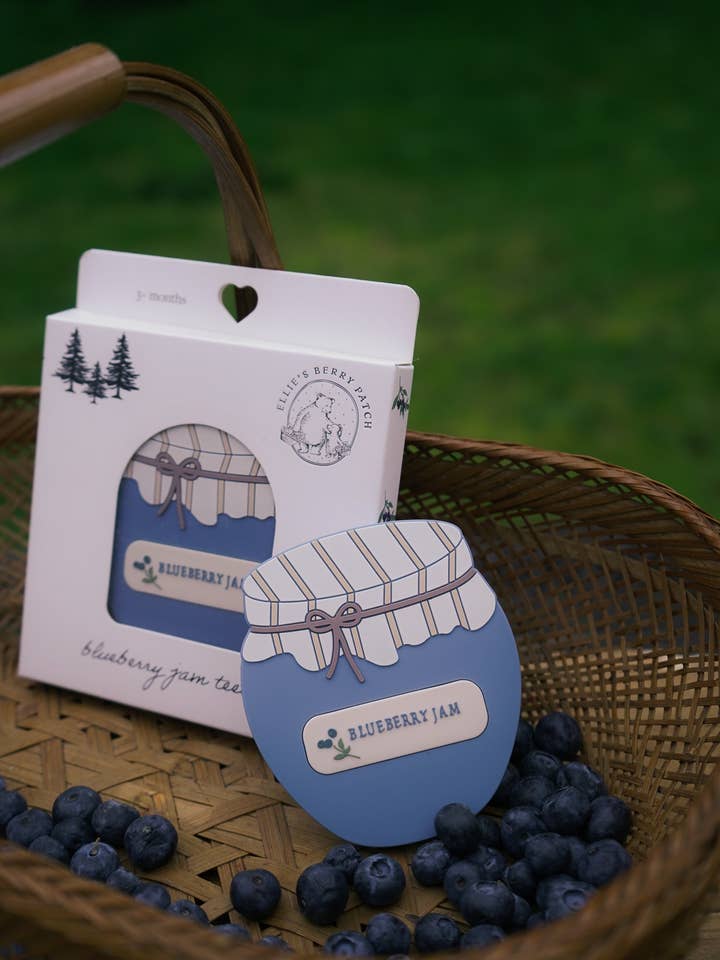 Anneau de dentition à la confiture de myrtilles pour la vente par Ellie’s Berry Patch