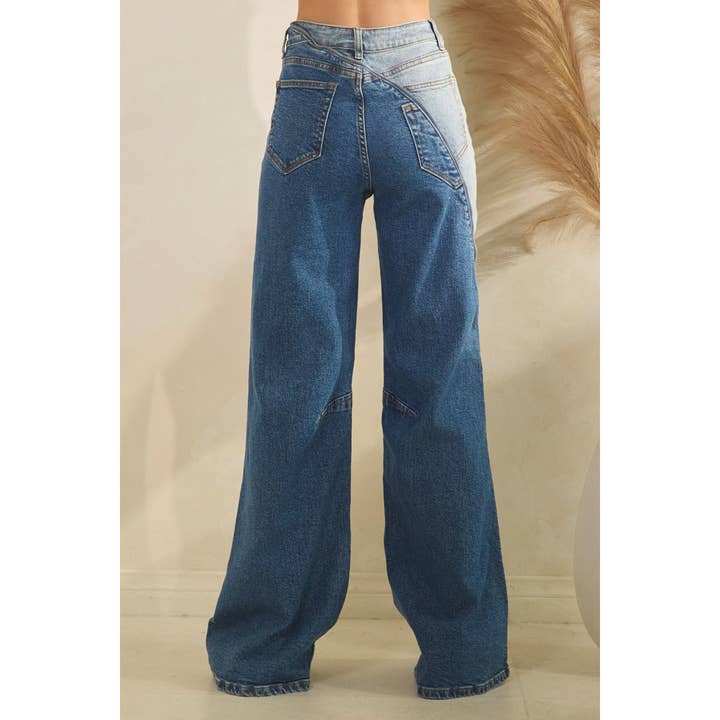WASHED HIGH RISE ZIPPER DETAIL FRONT DENIM JEANS for wholesale on Faire9
