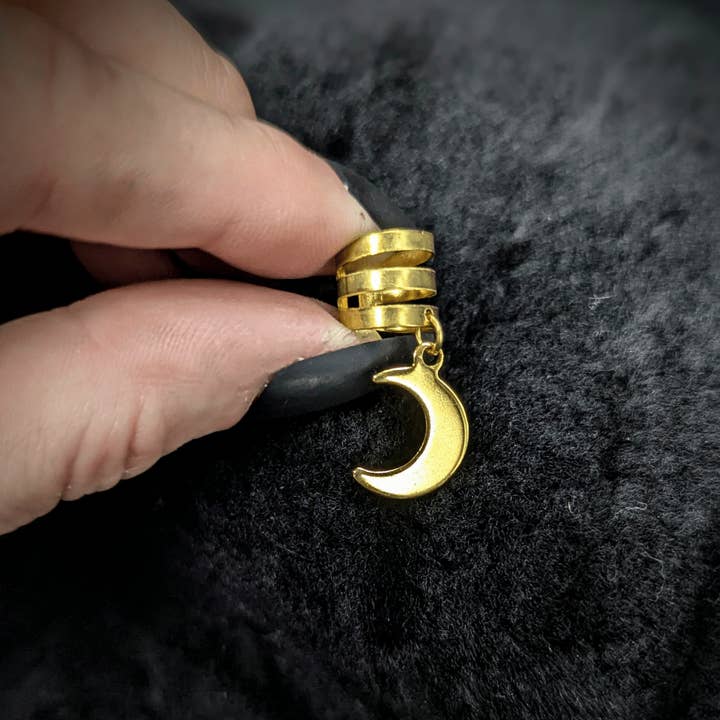 ARTEMIS Oorbel / Messing voor wholesale door DARKSTAR MACHINATIONS