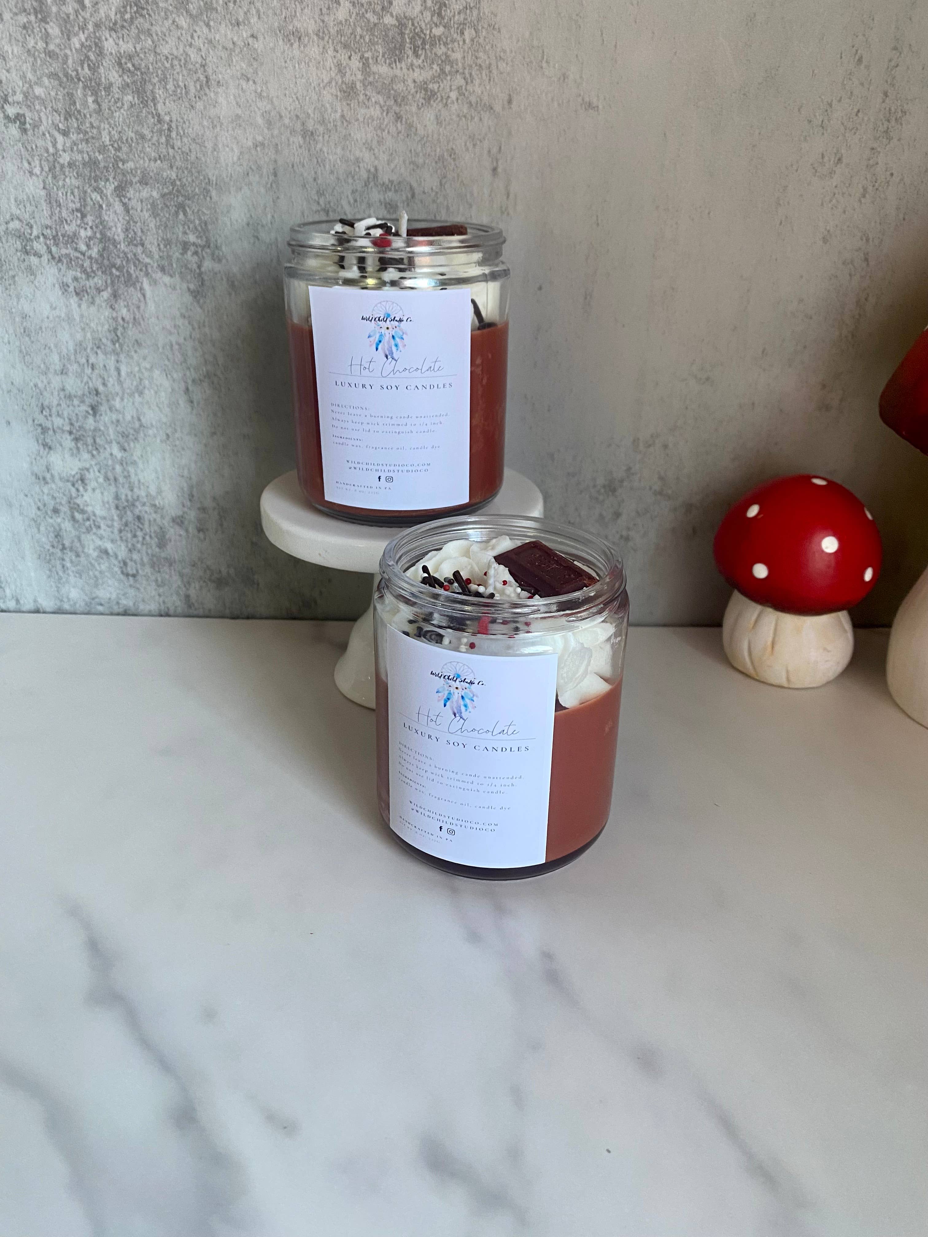 Wild Child Studio Co – Vela em jarro/copo por atacado – Vela de soja de chocolate quente1