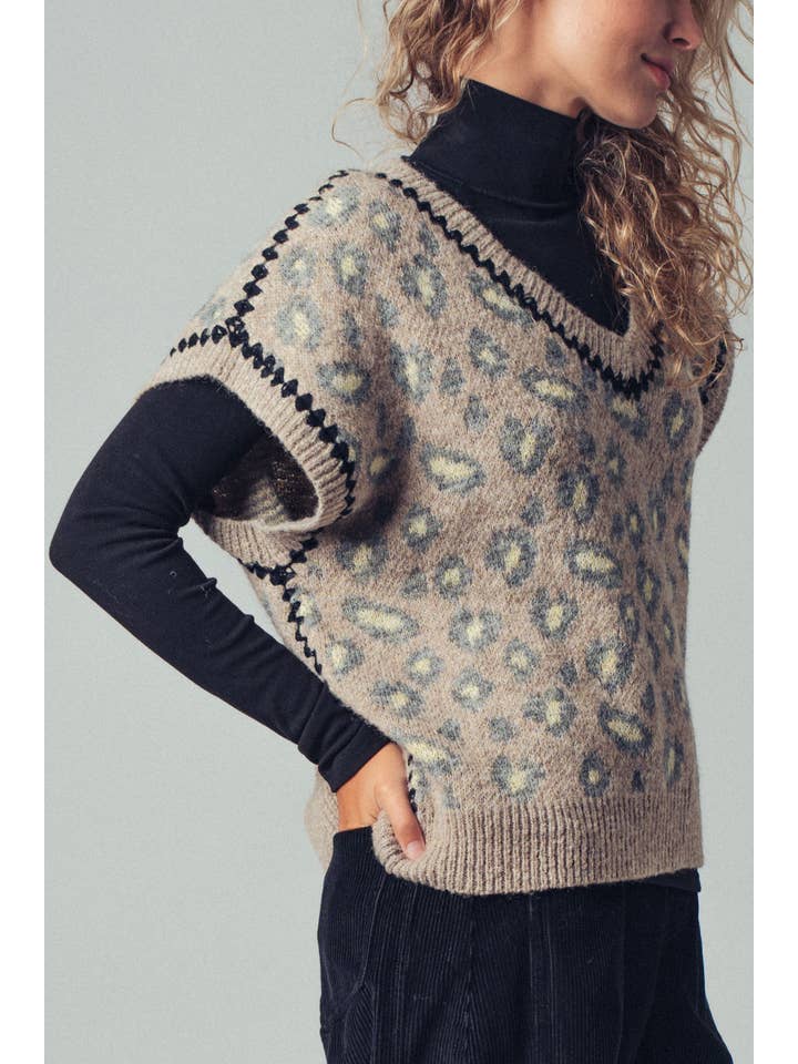 Urban Daizy - Wholesale Sweater Vest - Women's - Leopard Crochet Trim Sweater Vest7