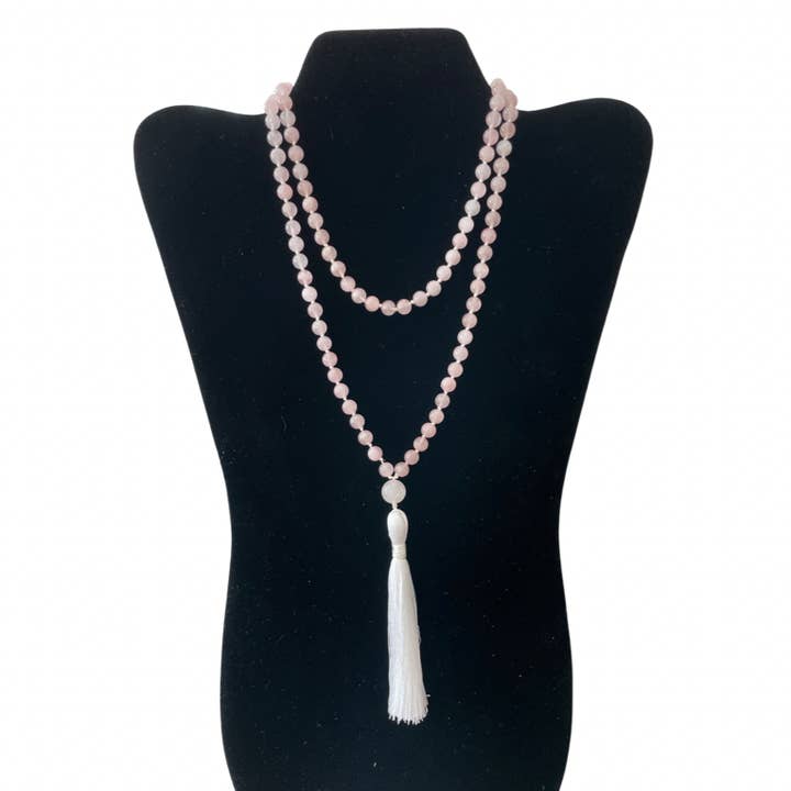 Mala en quartz rose pour la vente par Sonam Sondhi