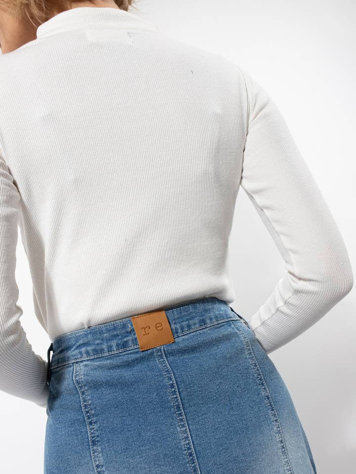 Recollection Brand - Wholesale Dress - Women's - Ribbed Zipper Mock Neck Top6