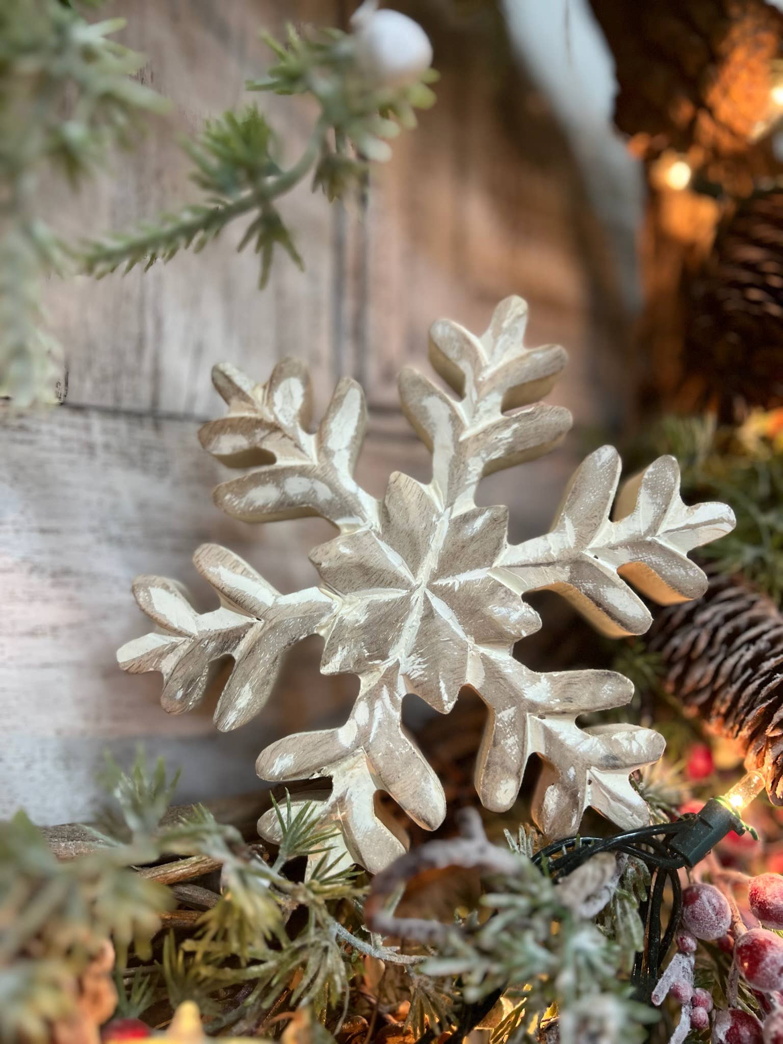 Wholesale Home Decor - Wholesale Christmas Decoration - Whitewashed Wooden Snowflake 6x6in1