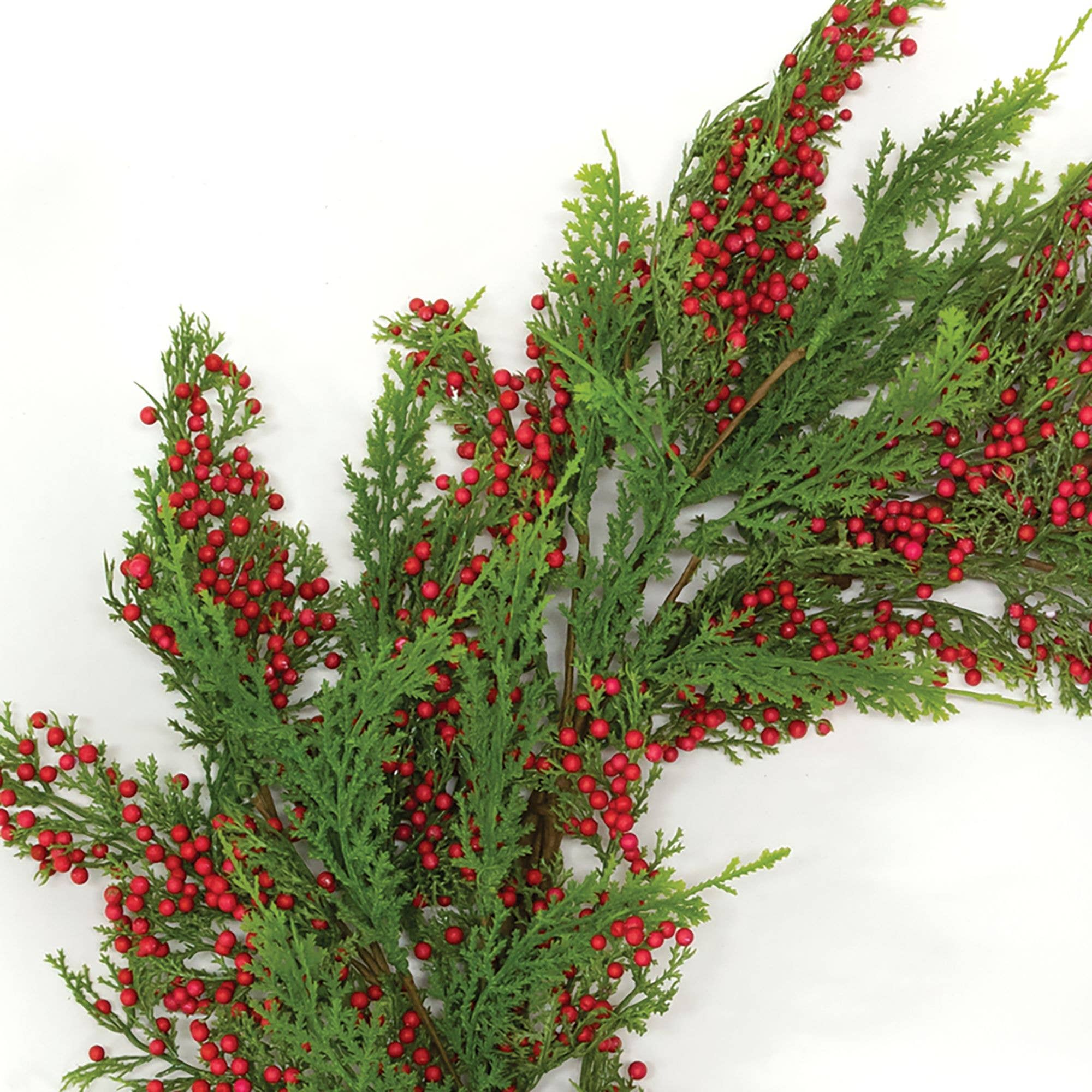 Saybrook Lane - Wholesale Wreath - Merry Red Berries & Cedar Wreath, 24"1