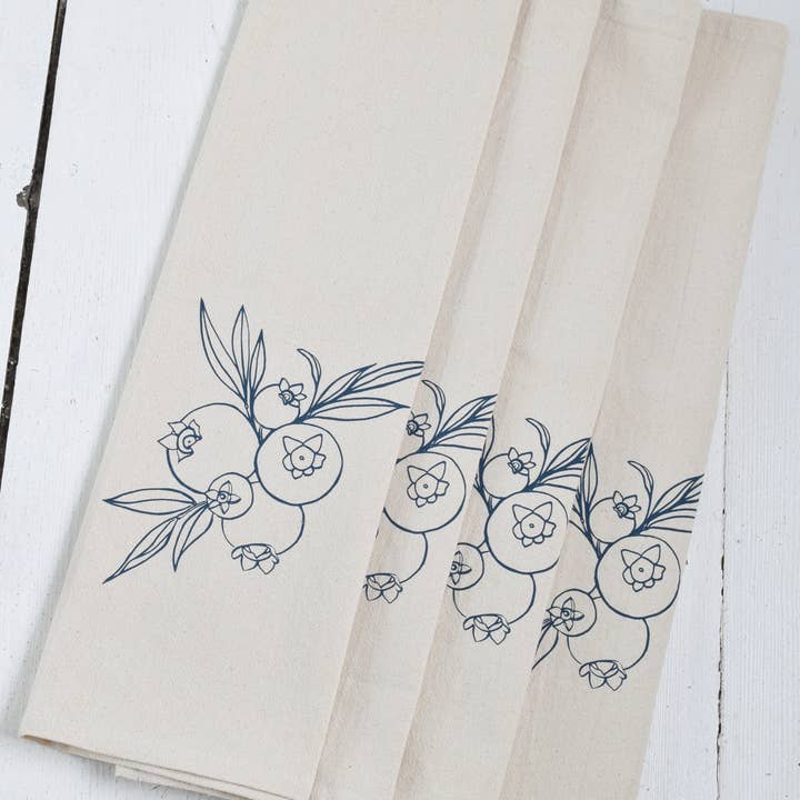 Hearth and Harrow - Wholesale Dinner & cloth napkin - Set of 4 Organic Wild Blueberry Cloth Napkins in Navy3