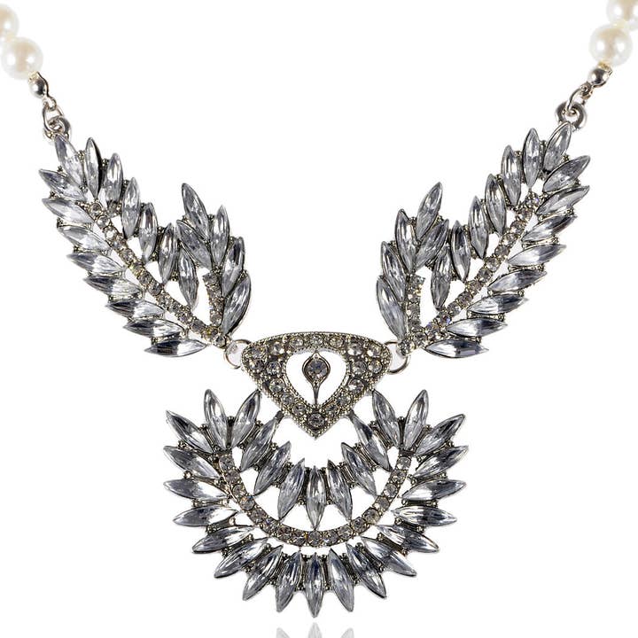 AK Brand - Wholesale Pendant/Charm Necklace - Royal White Pearl Pendant Collar Necklace0