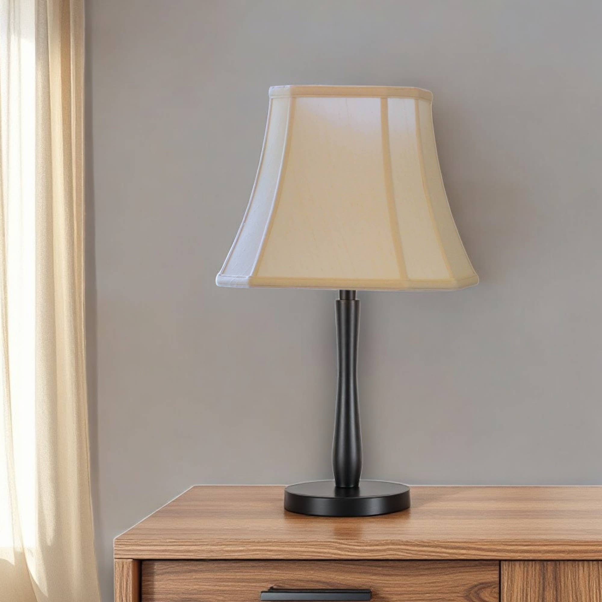 HomeRoots - Vente Abat-jours - Abat-jour carré en soie Shantung ivoire Monay1