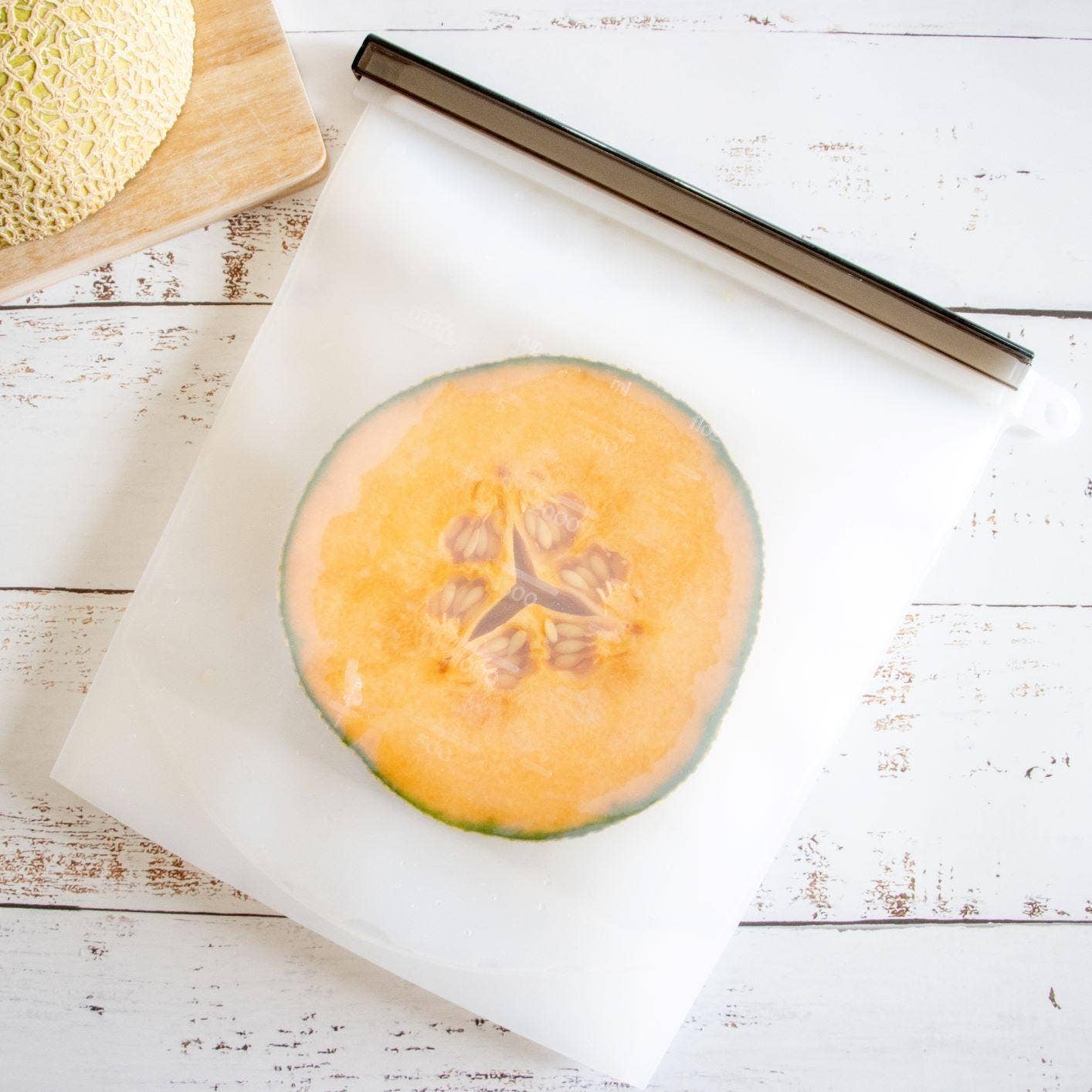 Us and The Earth - Wholesale Food Storage Wrap/Bag - 2500mL - Reusable Food Grade Silicone Zip Lock Food Pouch1