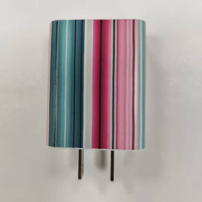 Rockin Clips - Wholesale Charging Dock - Western Charger Ports6