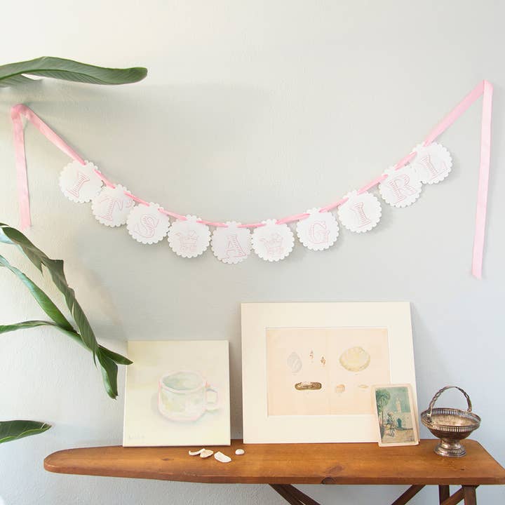 Det er en pigegrand for engroshandel hos Ancesserie Letterpress