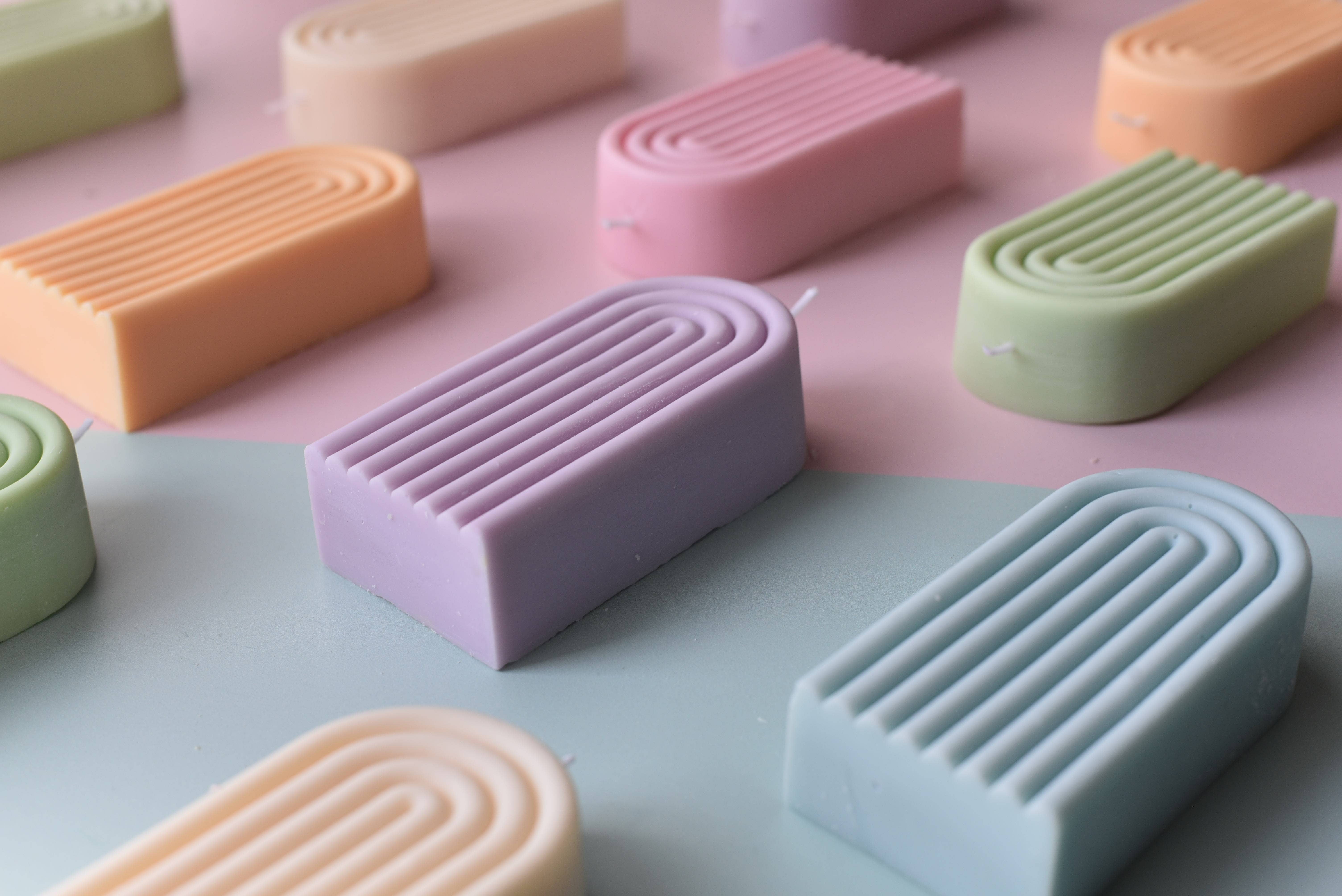 Noord Candles – wholesale Novelty candle – Arch Rainbow Vegan Candle - Handmade Soy Wax Home Decor8