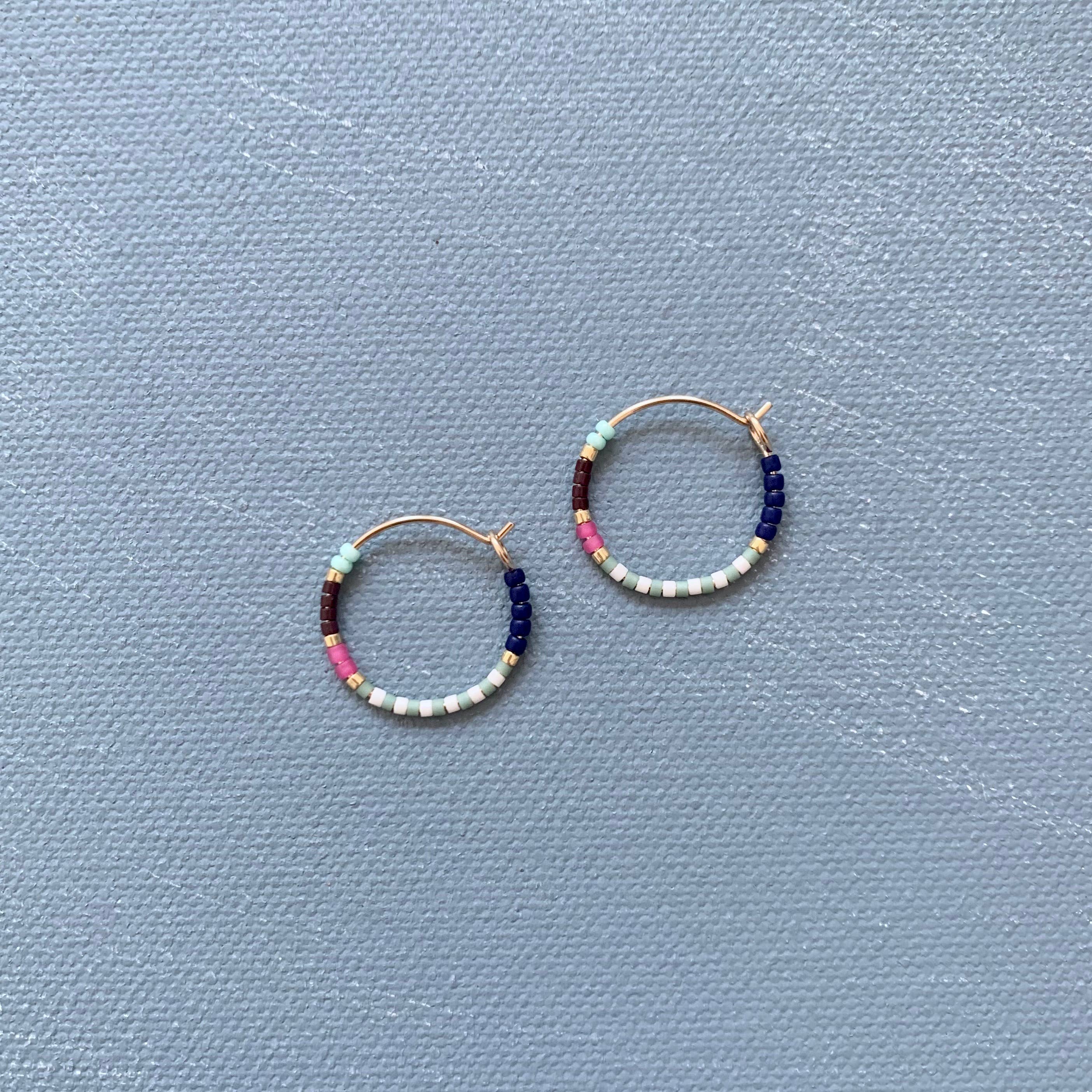 Alice Rise - Wholesale Hoop Earrings - Little Colorloop in Berry