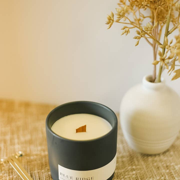 Solana - Wholesale Jar/Filled Candle - Blue Ridge Candle (Matte Charcoal Ceramic)1