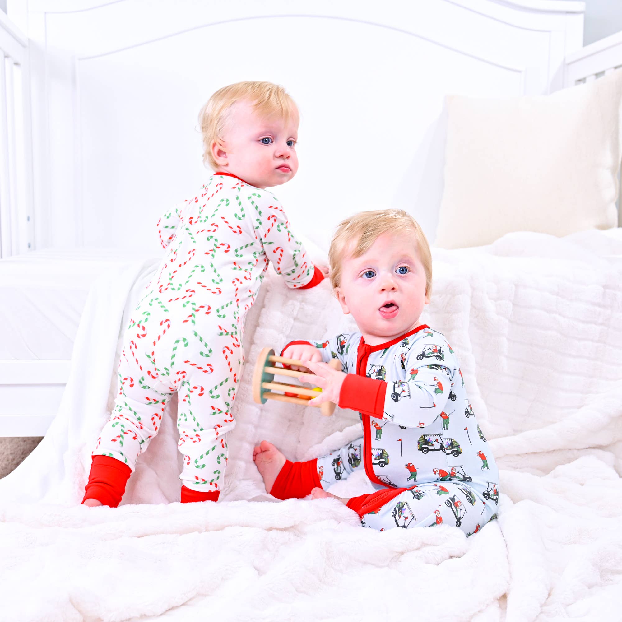 LollyBanks - Wholesale Sleepsuit - Baby - Candy Cane Christmas Holiday Baby Bamboo Pajamas6