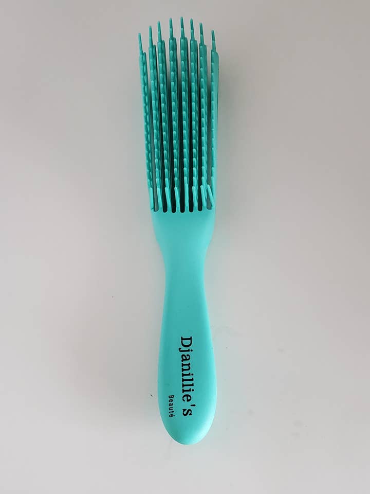 Detangle Me Hair Brush for wholesale by Djanillie's Beauté