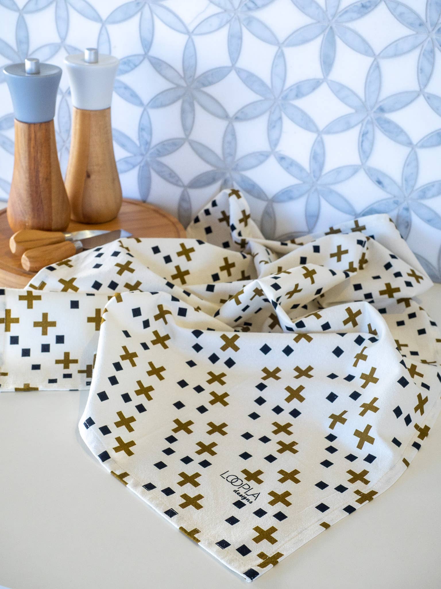 Loopla - Wholesale Tea Towel - Criss Cross Cotton Crepe Tea Towel1