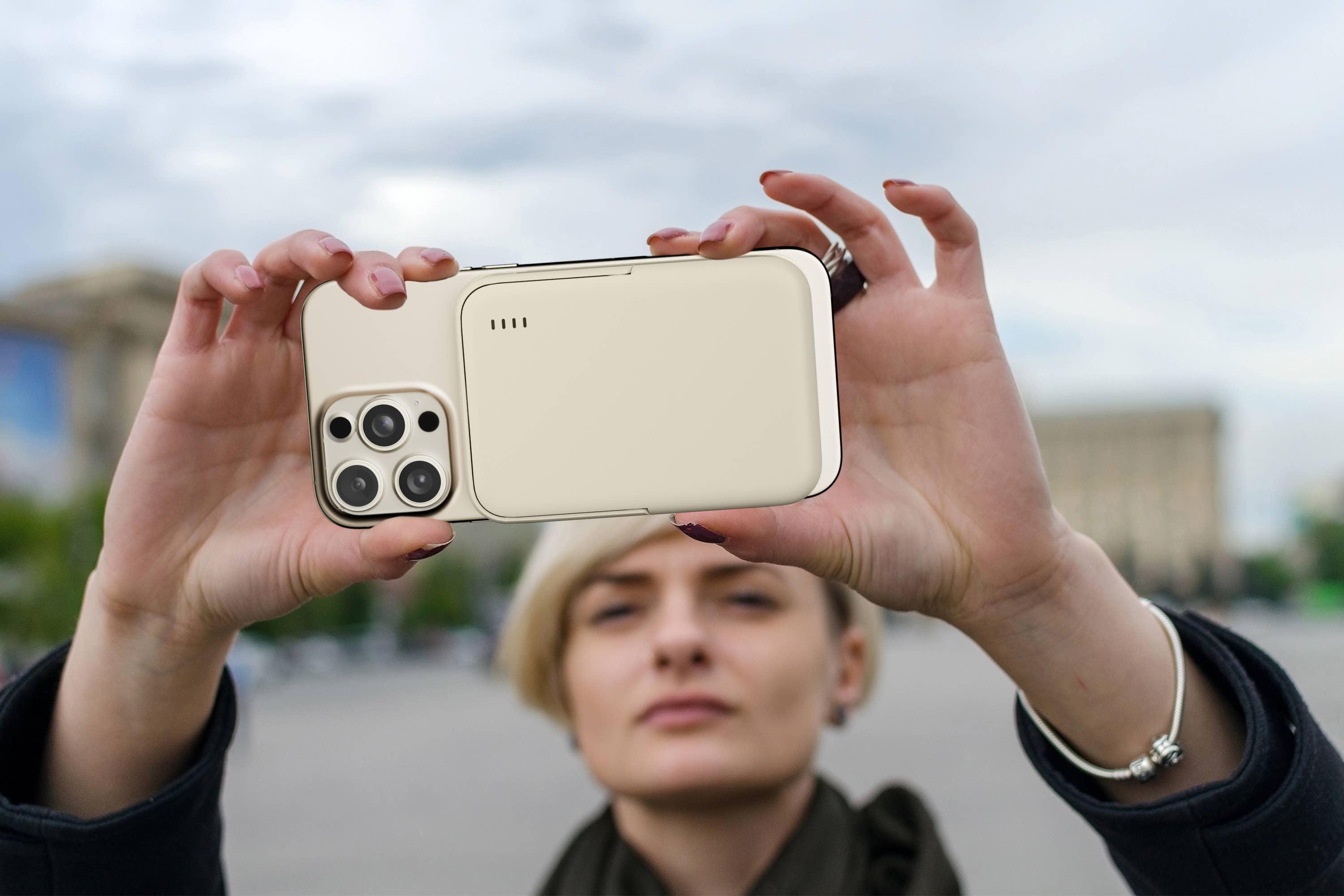 LAX Gadgets - Wholesale Portable Charger - MagSafe 10000mAh Power Bank with Kickstand- Retail Packaging11