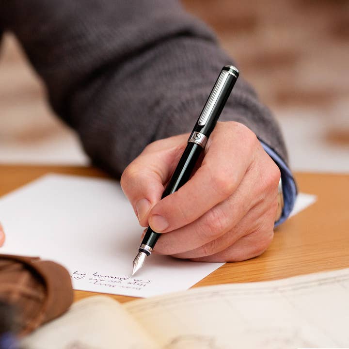 Scriveiner - Wholesale Pen - Classic Black Green Fountain Pen - Fine Nib - Custom1